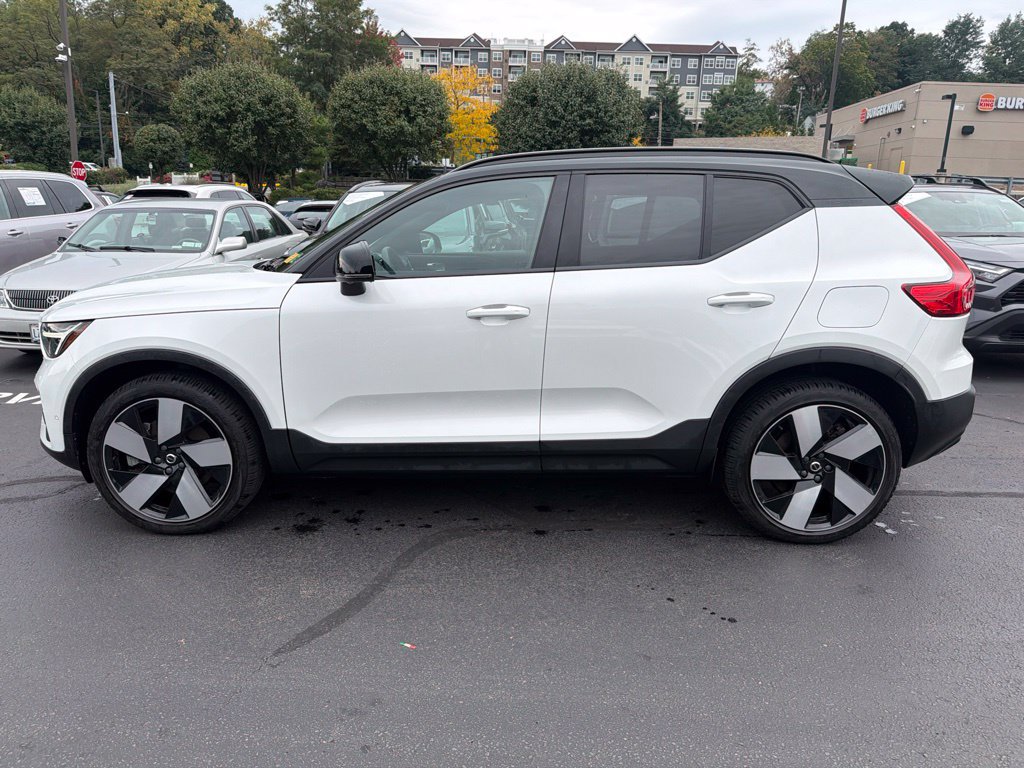 Used 2023 Volvo XC40 Recharge Ultimate AWD/4WD image 3