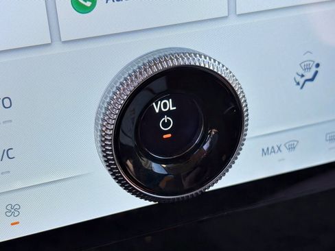 Used 2022 Ford Mustang Mach-E Select image 16