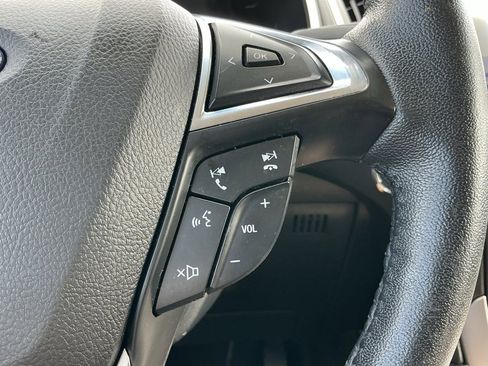 Used 2020 Ford Edge SEL image 56