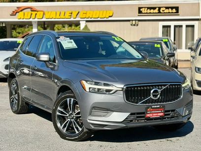 Used 2020 Volvo XC60 T5 Momentum w/ Protection Package Premier