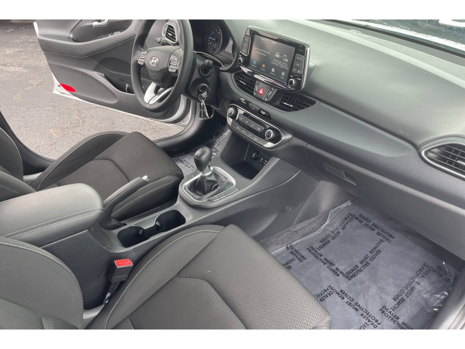 Used 2018 Hyundai Elantra GT FWD image 19