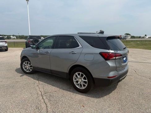 Used 2024 Chevrolet Equinox LT w/ Driver Convenience Package AWD/4WD image 7