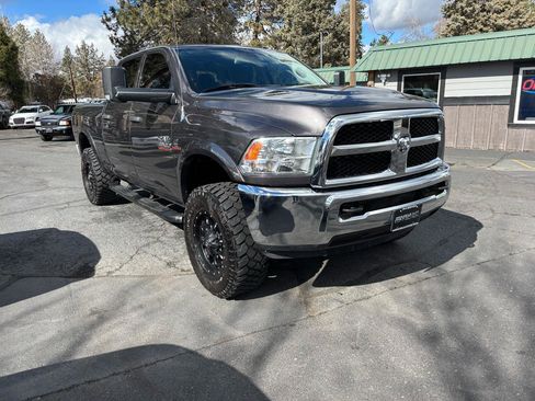 Used 2014 RAM 2500 Tradesman w/ Chrome Appearance Group image 7
