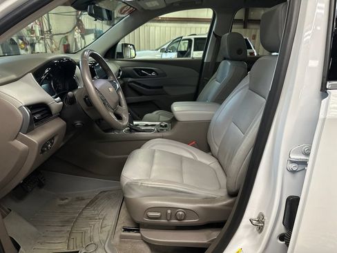 Used 2019 Chevrolet Traverse Premier AWD/4WD image 14