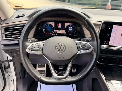 Used 2024 Volkswagen Atlas SEL Premium R-Line AWD/4WD image 14