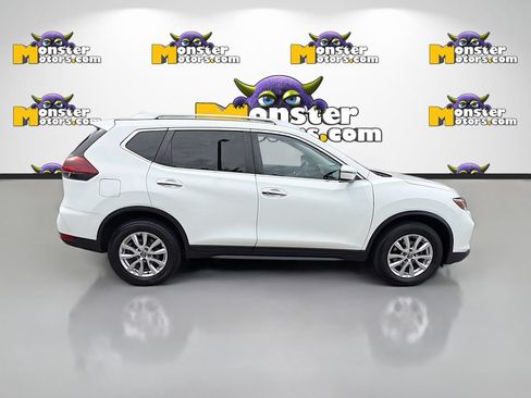 Used 2019 Nissan Rogue SV AWD/4WD image 4