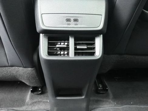 New 2026 Chevrolet Equinox LT w/ Convenience Package II FWD image 23