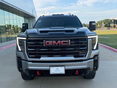 Used 2026 GMC Sierra 2500 AT4 w/ AT4 Premium Plus Package AWD/4WD image 8