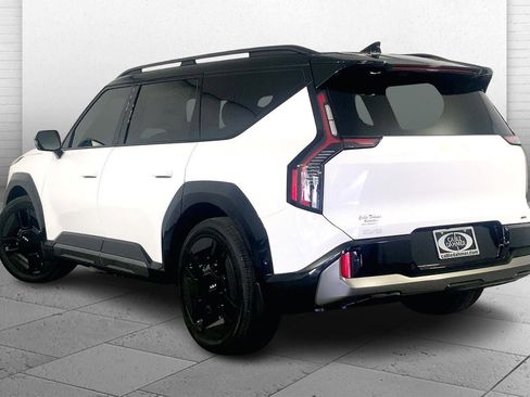 New 2026 Kia EV9 GT-Line image 3