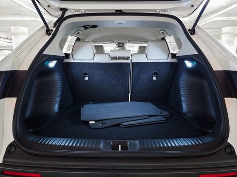 Certified 2023 Honda HR-V LX image 9