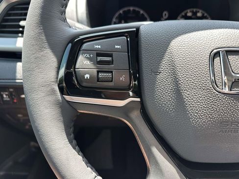 New 2026 Honda Odyssey Touring image 16