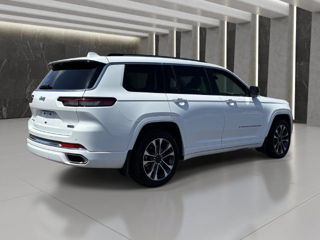 Used 2021 Jeep Grand Cherokee L Overland w/ Advanced Protech Group III AWD/4WD image 6