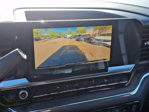 Used 2024 GMC Sierra 1500 SLT image 18