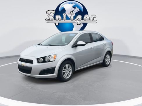Used 2015 Chevrolet Sonic LT image 4