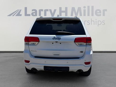 Used 2018 Jeep Grand Cherokee Overland AWD/4WD image 4