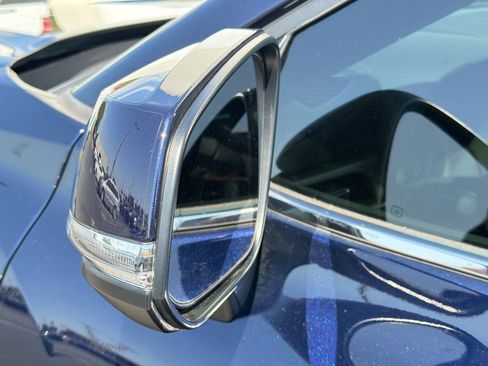 Used 2023 Toyota Highlander XLE image 23