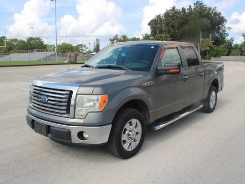 Used 2011 Ford F150 XLT w/ XLT Chrome Pkg RWD image 1