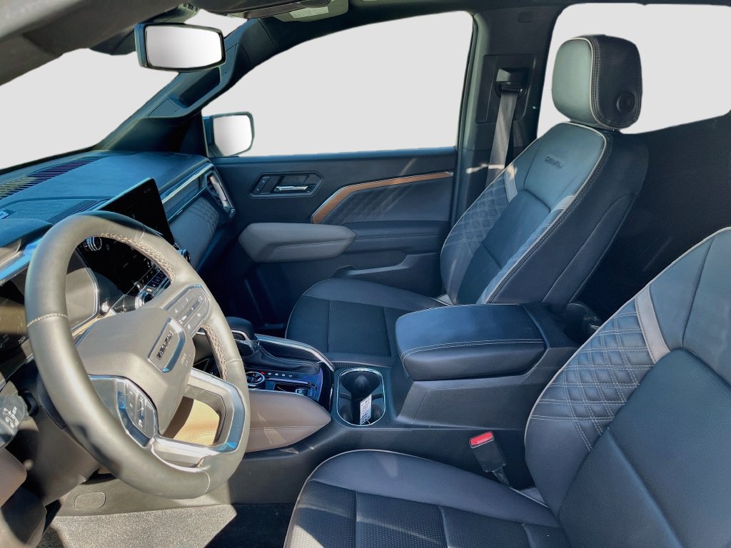 Used 2024 GMC Canyon Denali AWD/4WD image 22