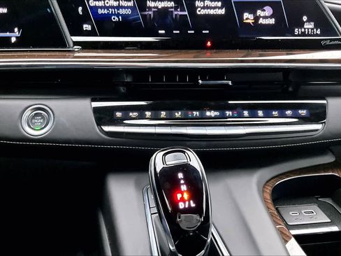 Used 2024 Cadillac Escalade Sport Platinum w/ LPO, ONYX Package image 34