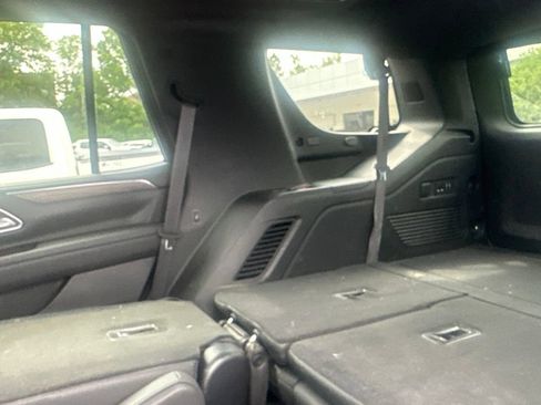 Used 2023 Chevrolet Tahoe High Country AWD/4WD image 31