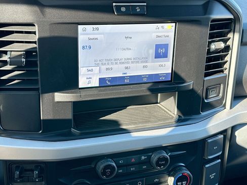 New 2026 Ford F450 XLT w/ 360-Degree Camera Package image 24