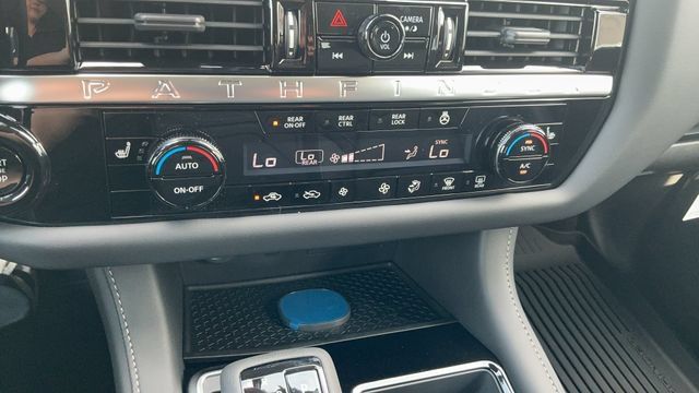 New 2026 Nissan Pathfinder SL FWD image 15