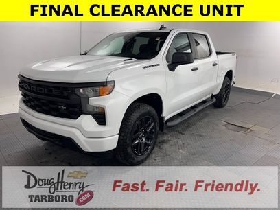 New 2025 Chevrolet Silverado 1500 Custom w/ Turbomax Blackout Package