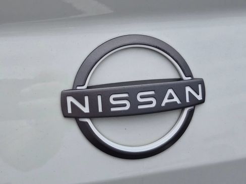 Used 2025 Nissan Altima 2.5 SV FWD image 17