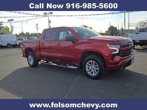 Used 2024 Chevrolet Silverado 1500 RST w/ Z71 Off-Road Package image 3