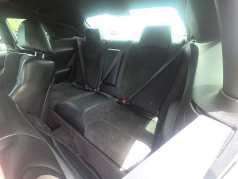Used 2015 Dodge Challenger R/T Scat Pack w/ Leather Interior Group RWD image 16