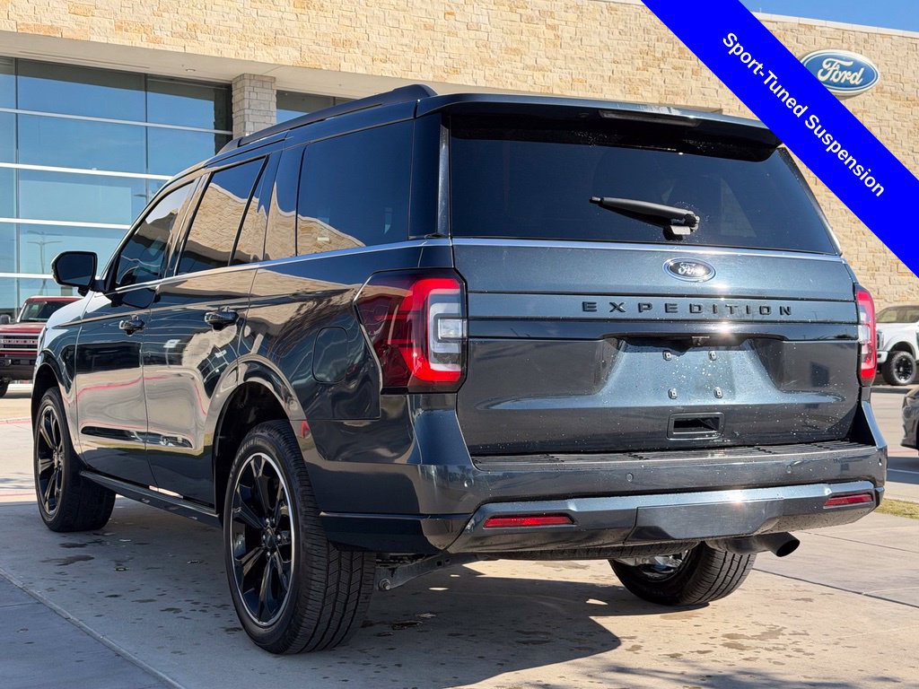 Used 2023 Ford Expedition Limited RWD image 11