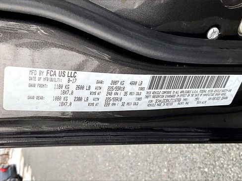 Used 2018 Jeep Compass Limited w/ Navigation Group image 18