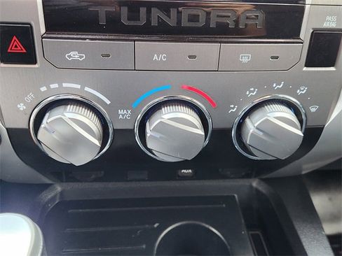 Used 2019 Toyota Tundra SR5 w/ SR5 Upgrade Package AWD/4WD image 20