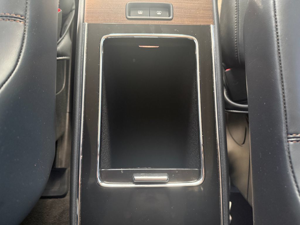 Used 2025 Lincoln Aviator Reserve w/ Equipment Group 201A AWD/4WD image 29