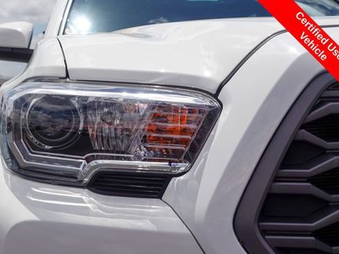 Certified 2021 Toyota Tacoma TRD Off-Road w/ Technology Package AWD/4WD image 6