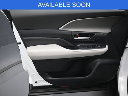 Certified 2024 Toyota Grand Highlander AWD image 27