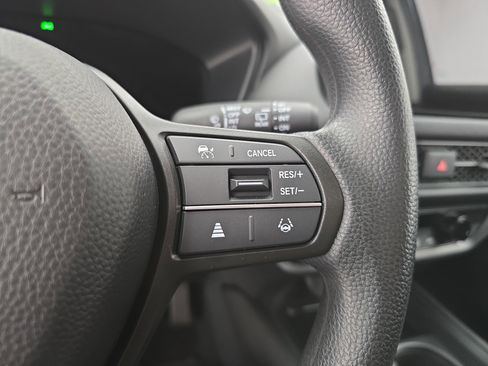 New 2026 Honda HR-V LX image 17