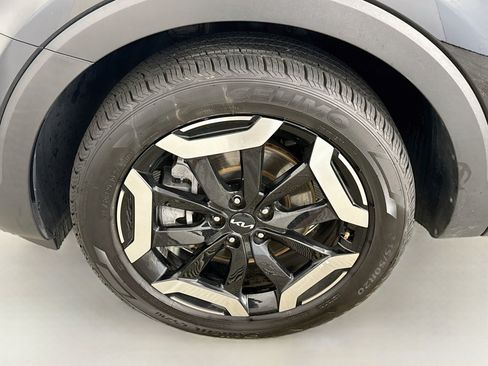 Used 2025 Kia Telluride S FWD image 38