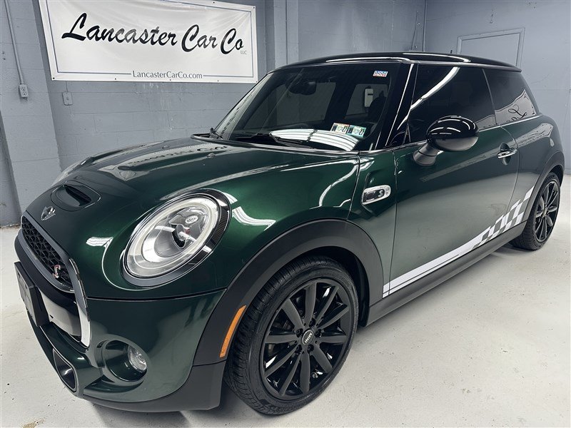 Used 2018 MINI Cooper S w/ Premium Package FWD image 1