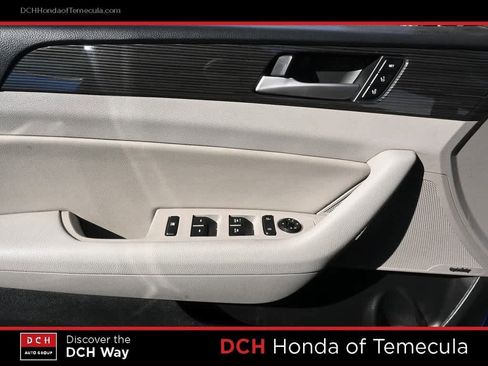 Used 2018 Hyundai Sonata Limited w/ Limited Ultimate Package 03 image 16
