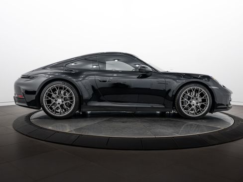 Certified 2025 Porsche 911 Carrera w/ Premium Package RWD image 8