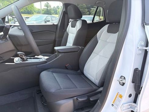 New 2026 Chevrolet Trax LS w/ LS Convenience Package FWD image 4
