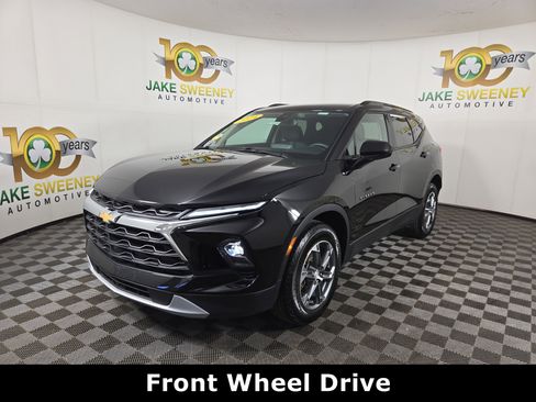 Certified 2024 Chevrolet Blazer LT w/ Convenience Package image 3