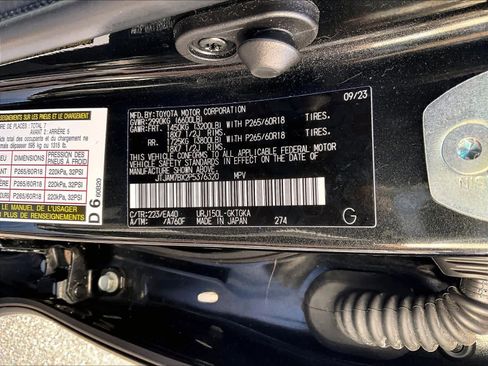 Used 2023 Lexus GX 460 Premium w/ Premium Package image 37