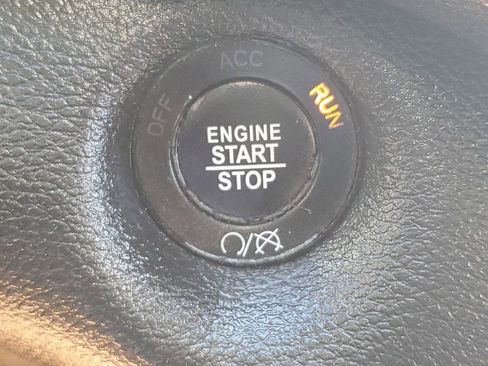 Used 2020 Jeep Cherokee Limited w/ Trailer Tow Group image 41