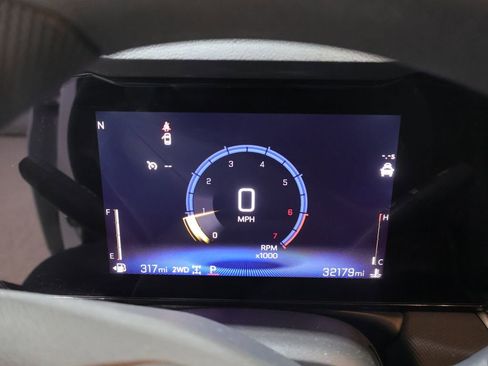 Used 2025 Chevrolet TrailBlazer LT AWD/4WD image 41