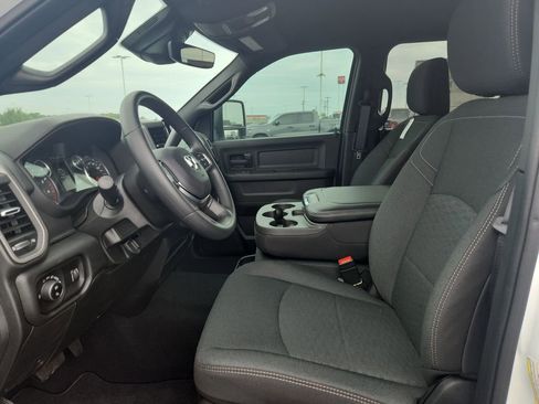 New 2026 RAM 3500 Tradesman AWD/4WD image 10