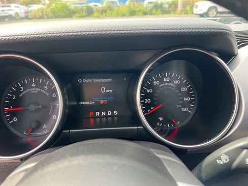 Used 2022 Ford Mustang Premium image 16