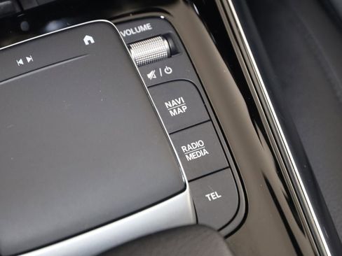 Used 2022 Mercedes-Benz GLA 250 4MATIC image 29