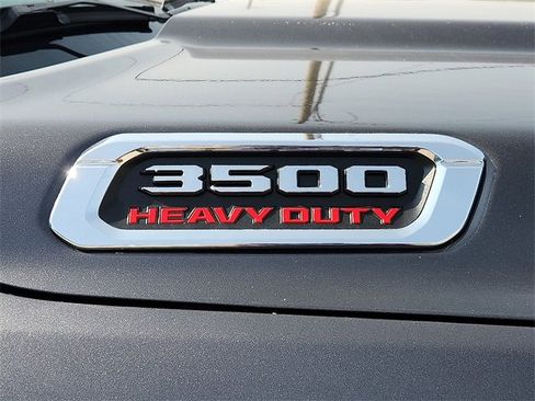 Used 2024 RAM 3500 Tradesman w/ Chrome Appearance Group image 18